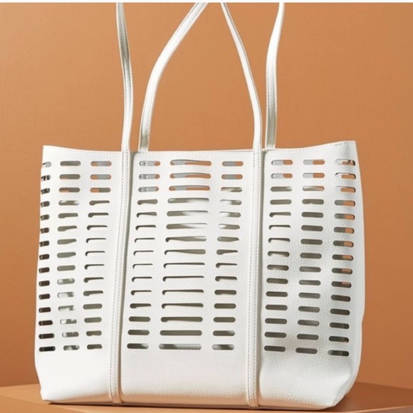 Anthropologie Handbags - Anthropologie Rafaella Faux‎ Leather Tote